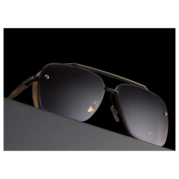 Dita - Image 879