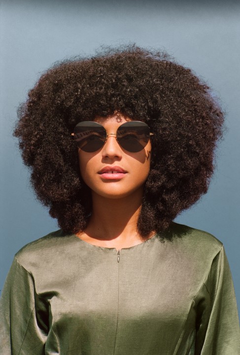 MYKITA - 07 MYKITA Campaign 2018 LESSRIM SUN Aimi RGB 300